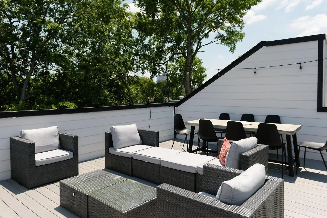 Holiday home The Adelaide - Luxury Rooftop Retreat In Nashville United States