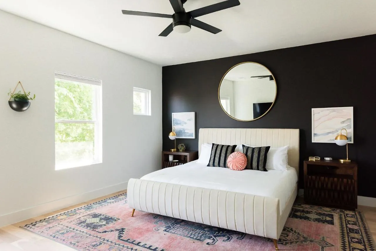 Holiday home The Adelaide - Luxury Rooftop Retreat In Nashville
